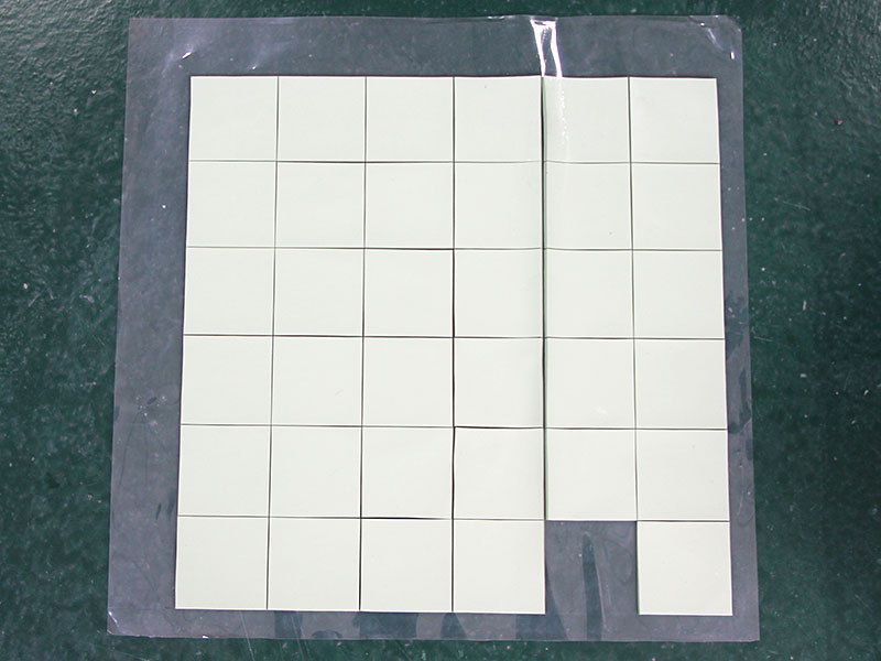 Thermal conductive silica gel